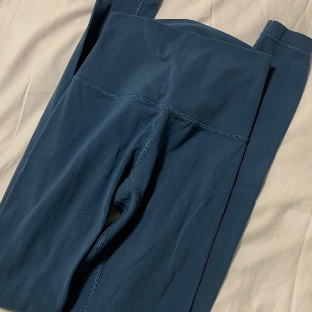 * PETROL BLUE LULULEMON LEGGINGS 28” - Picture 3 of 8